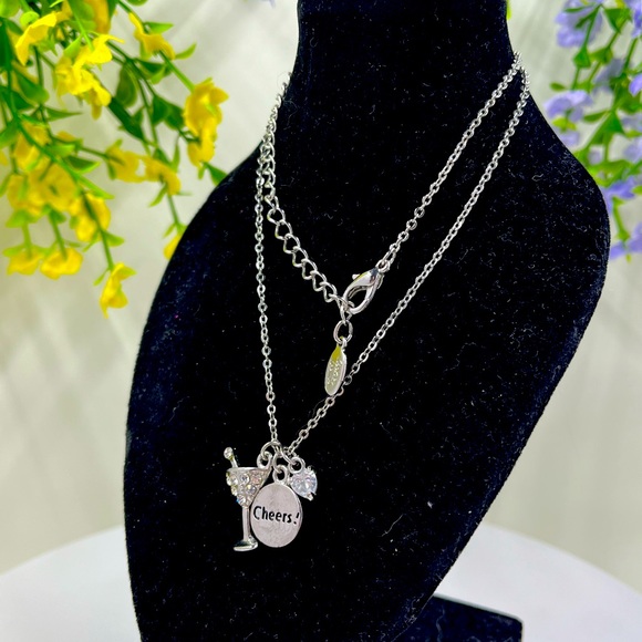 Cookie Lee Signed Vintage Silver Plated Martini Glass Necklace - Picture 2 of 5
